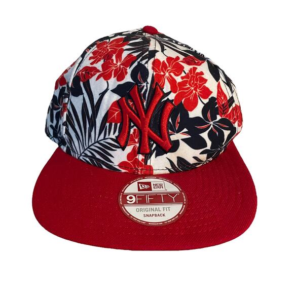 New Era Other - New Era New York Yankees Tropical Flowers SnapBack